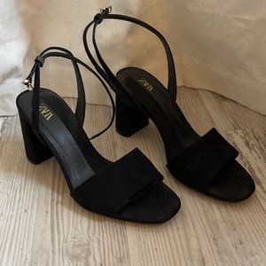 Black Zara Heels never been worn
